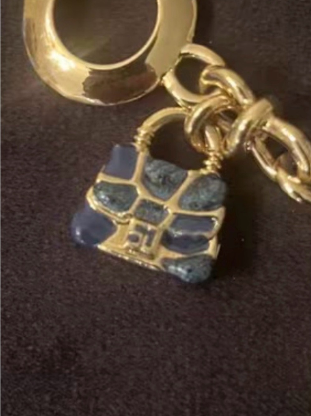 #288 St John Gold-tone Enamel Purse Charm Bracelet - Picture 5 of 5